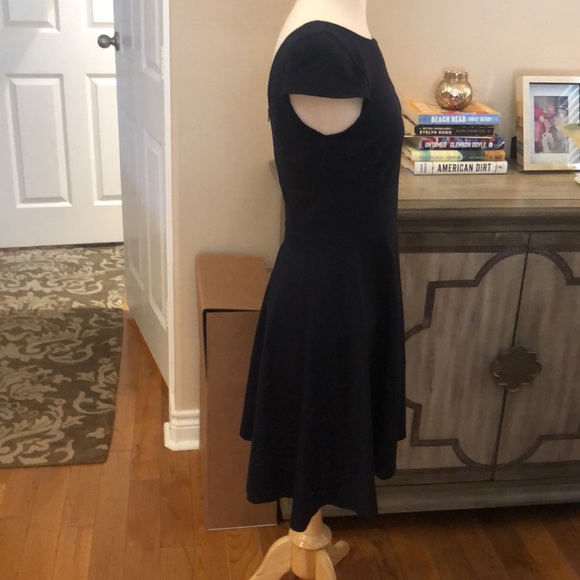 CLASSY NAVY BLUE DRESS BY BANANA REPUBLIC - Picture 3 of 4